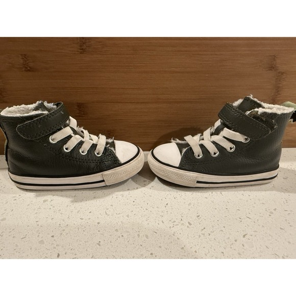 CONVERSE Chuck Taylor Faux Fur Lined Gray Hi Top Sneakers Toddler Size 6 - Picture 8 of 14